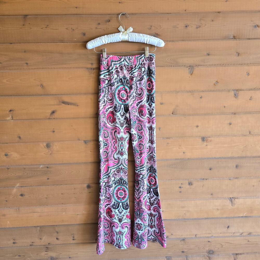 Free People Harper Flared Paisley Pant Bell Bottom Pink XS NWOT Boho Festival - Picture 5 of 5